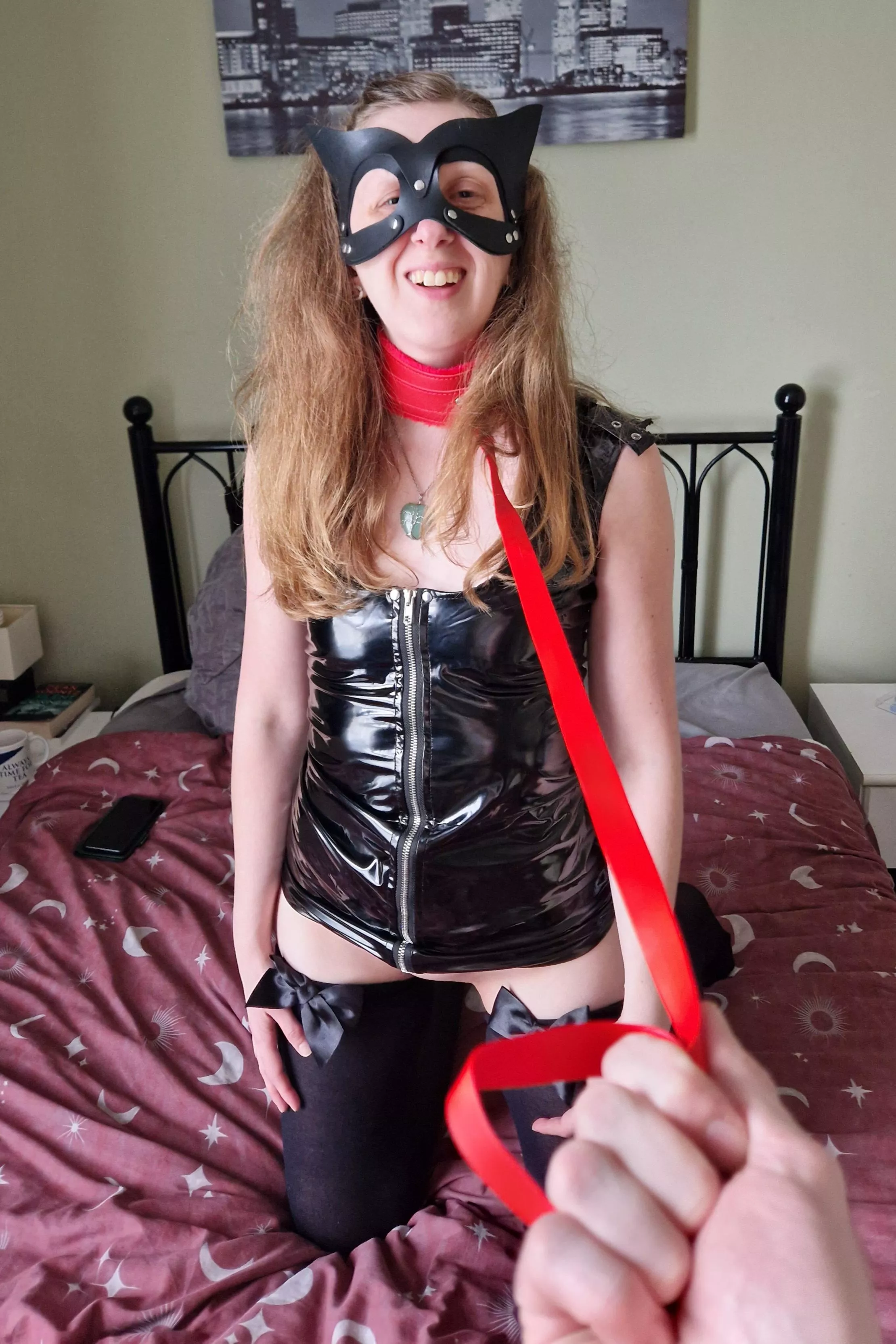 Lead this l kitty to naughty deeds. posted by Kuriouskinks_