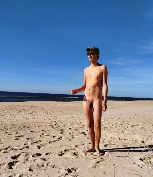 living the dream 🍃👣 by thenudedrumlin