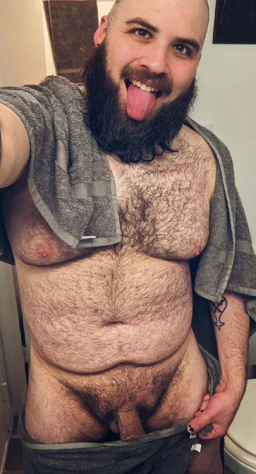 Love when my fuzz gets wet by MarkSinclair2000