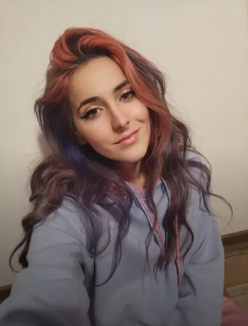 Me and my sleepy face  by milki_mi