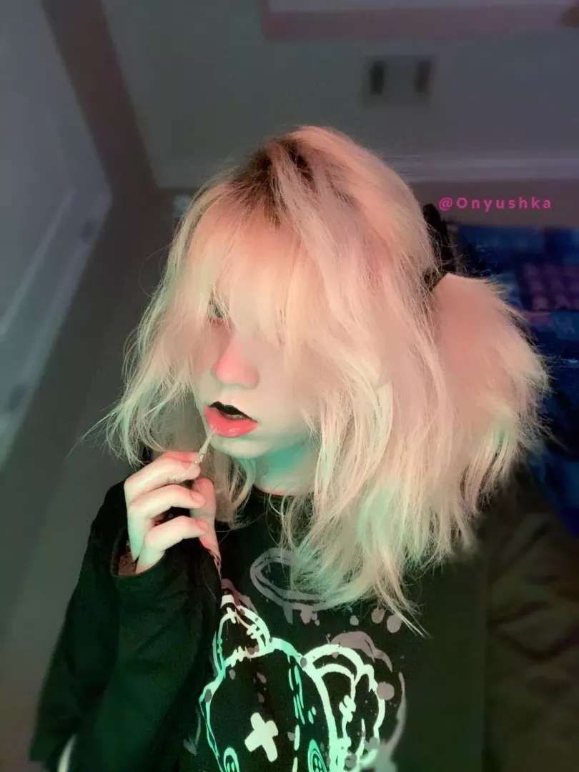 My cum wasn’t enough~ may I have yours as well? 👉👈 posted by Onyushka