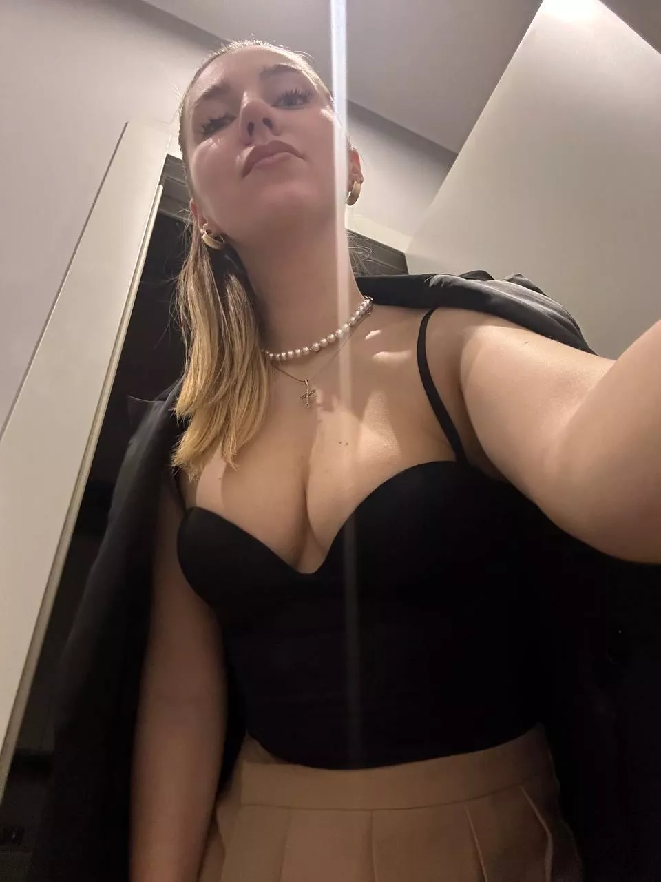 my eyes can't distract you posted by strungdelorme