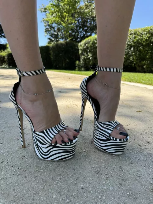 My new heels for a walking by missheels077