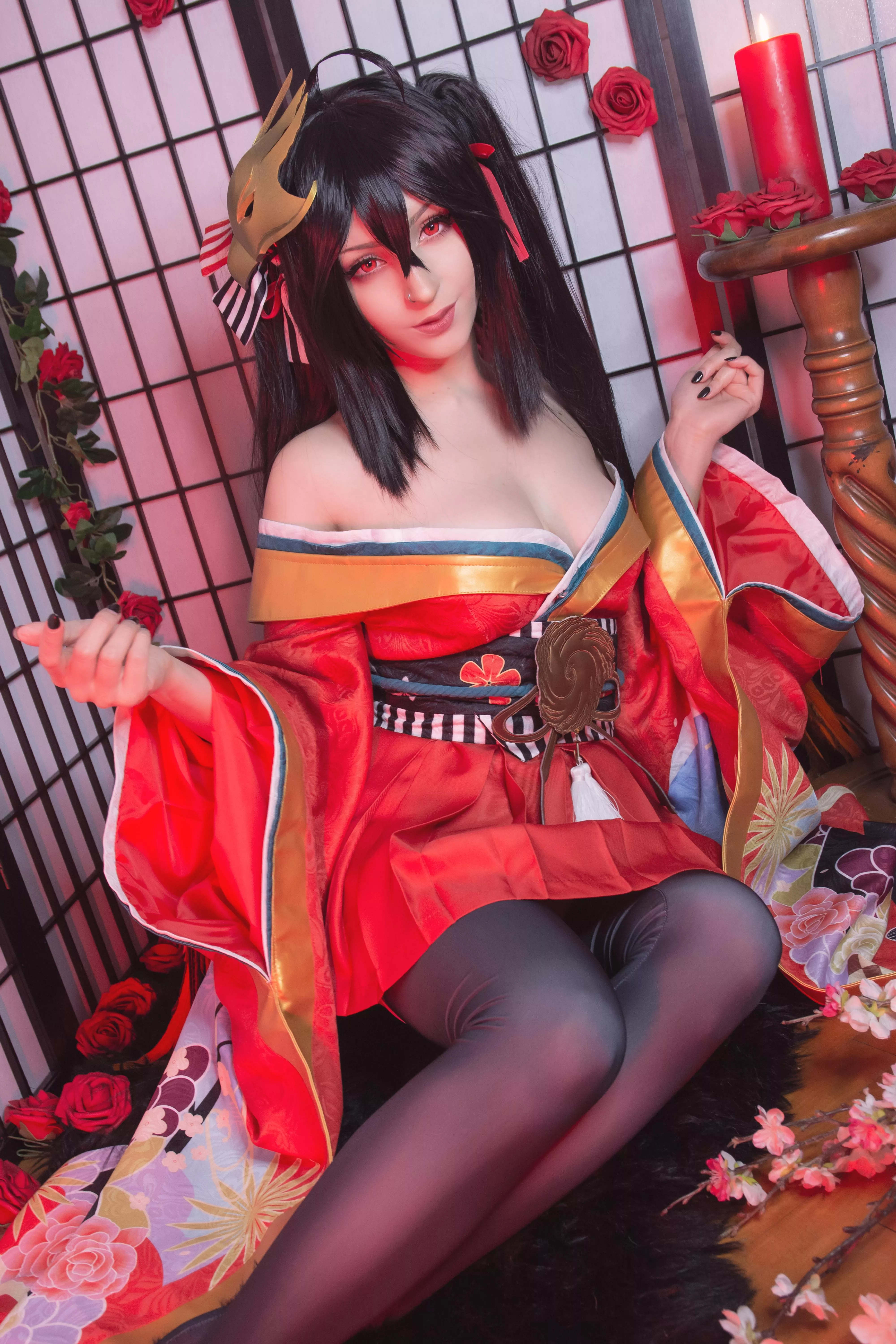 My Taihou cosplay from Azur Lane (Shiroktsne) posted by Weird-Doughnut7002