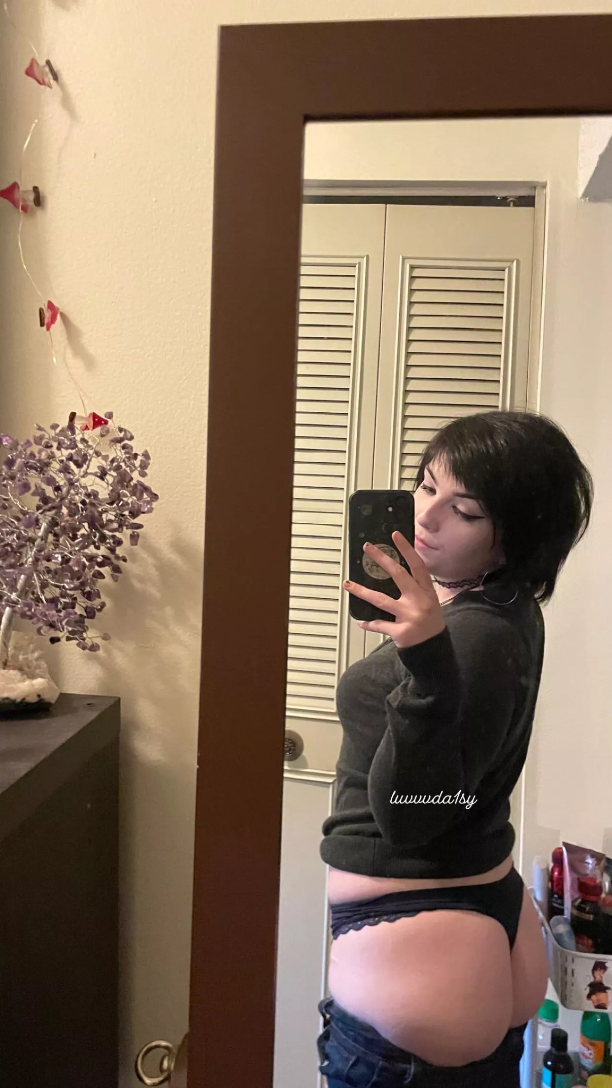 need some help pulling them up… or down :) posted by luvvvda1sy