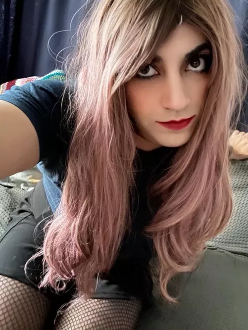 Not sure why but I like myself in this pic by jasminemorwen