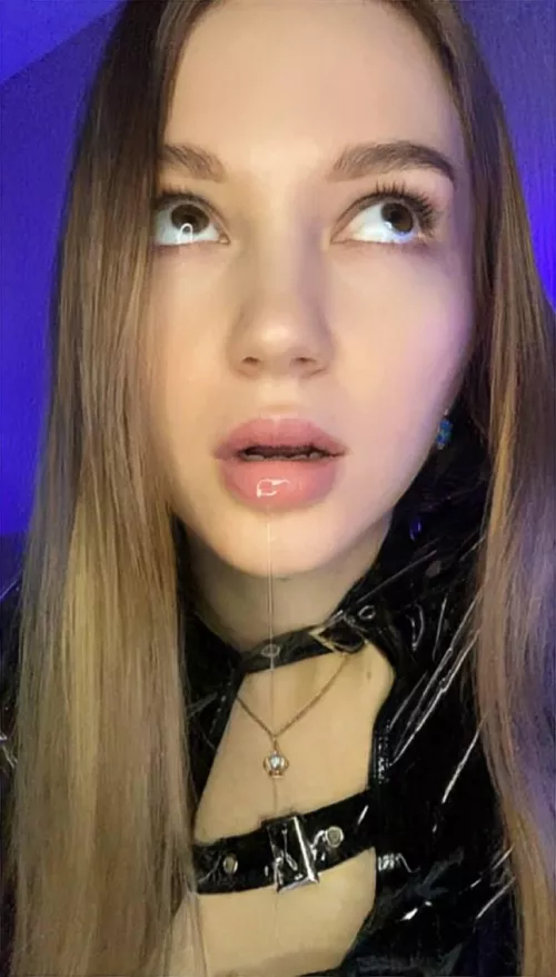 open your mouth and don't close it while I'm drooling by betweenForearm41