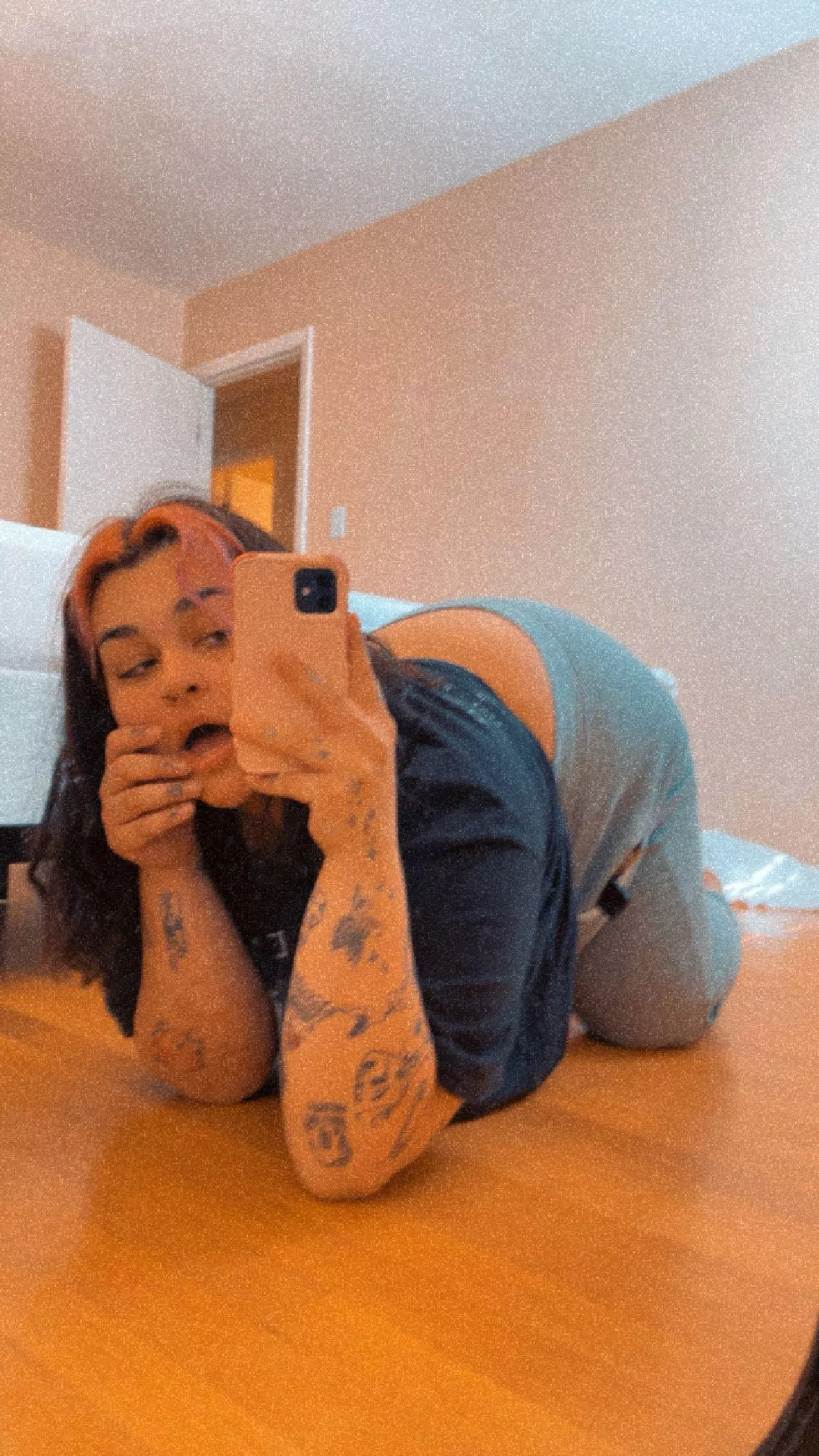 Play with me 🩵 posted by thiclilkitty