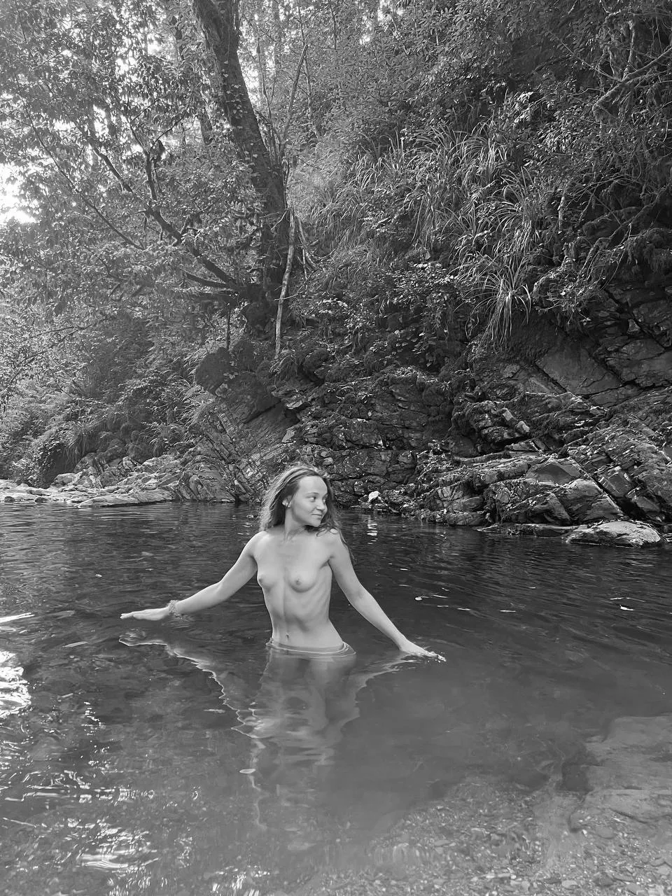 Say yes if you are turned on by my small tits in nature.. posted by Cross-Miniature396