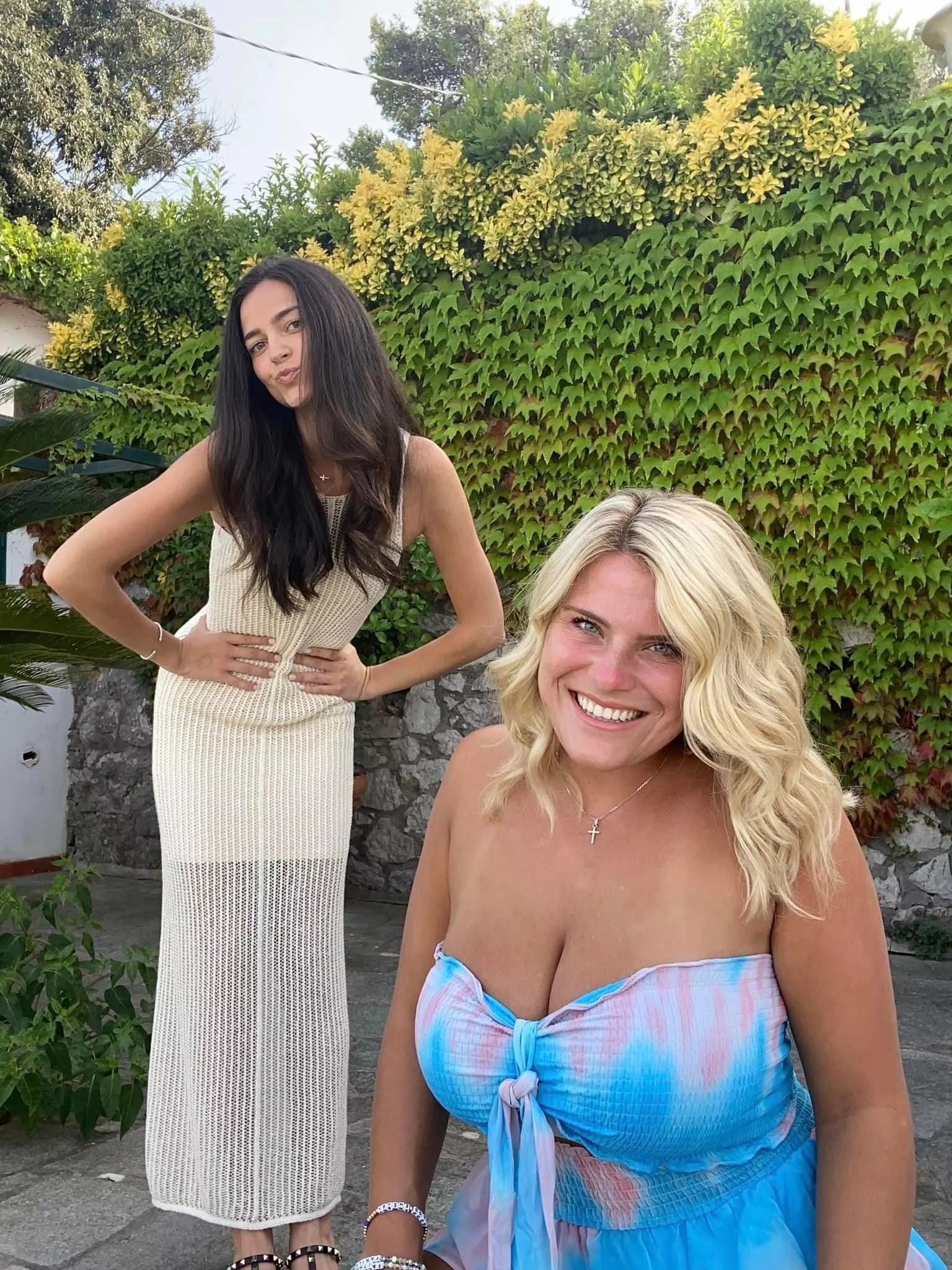 Showing them off on vacay. posted by wedgeantillesproton