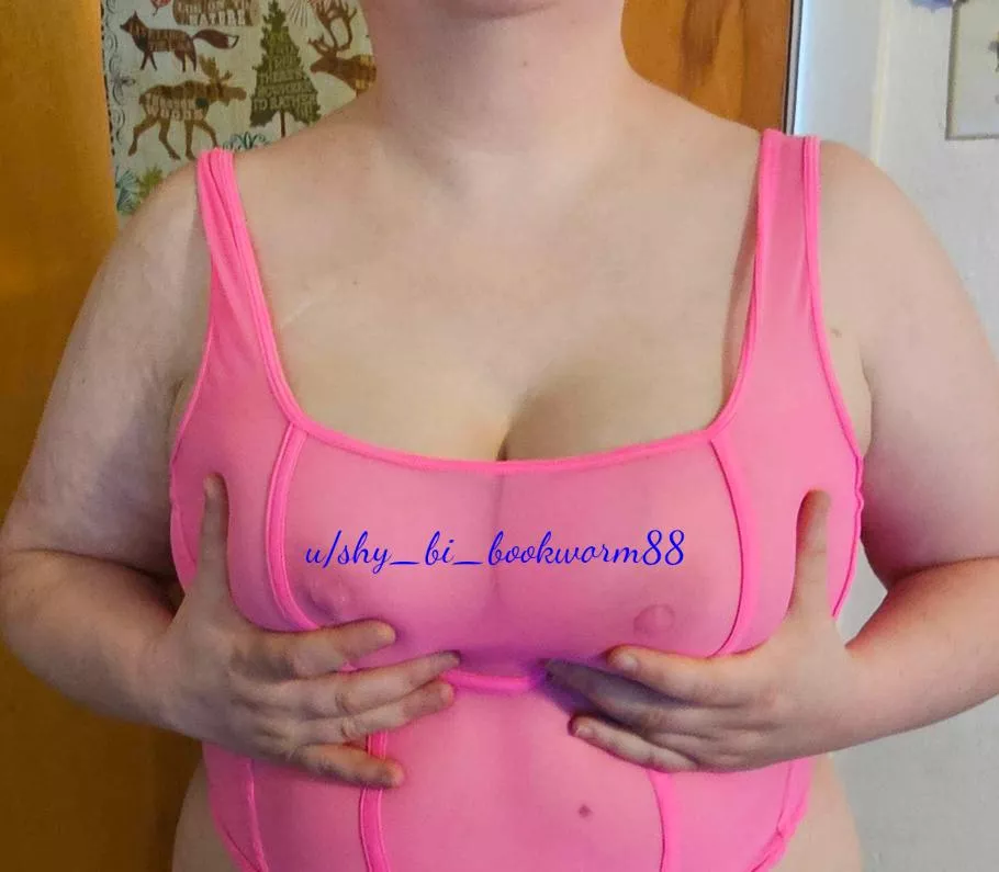 They had a pink one! posted by Shy_bi_bookworm88