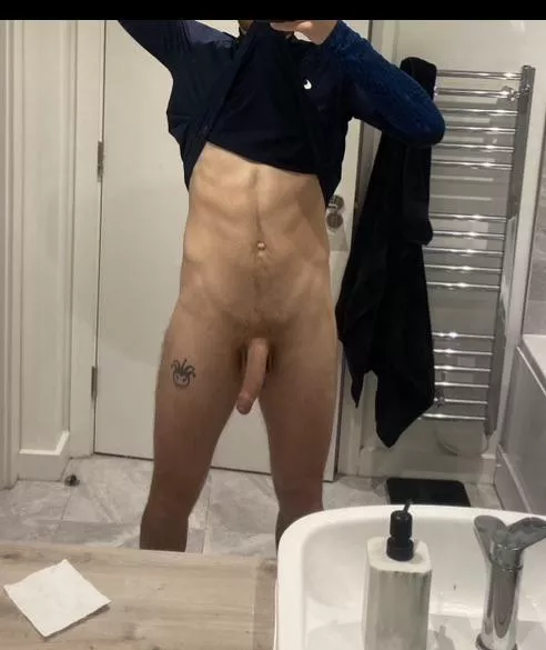 This dick will make you do as your told posted by Captaincurve907