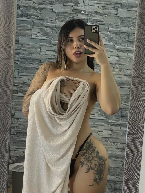 Wanna spend a night with me?  by obeyshana