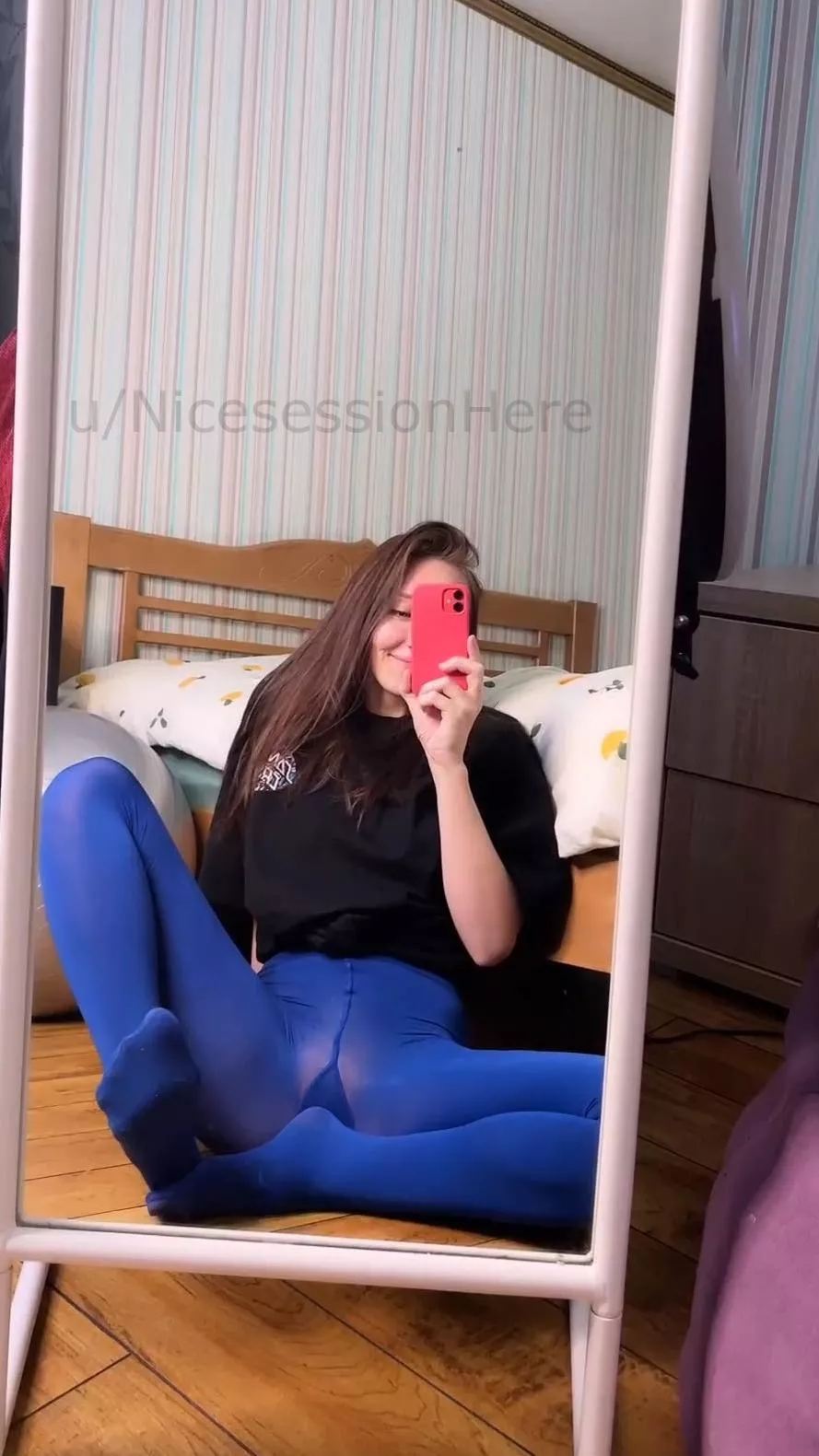 What's your favorite color? posted by NicesessionHere