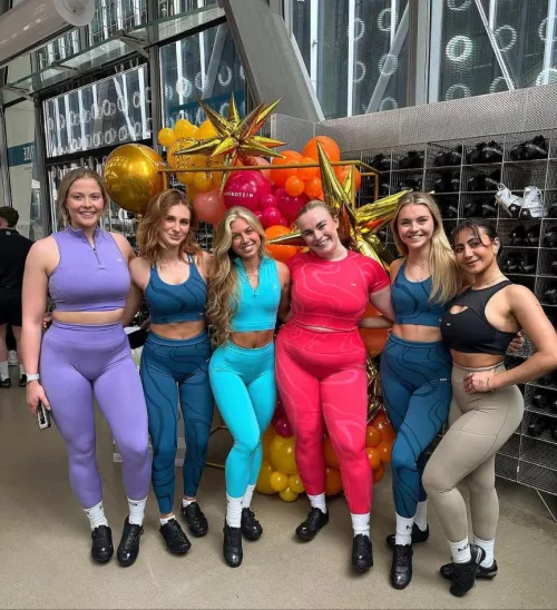 Which thicccness of gym girl? [6] by British_foot_expert