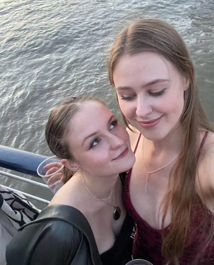 Who are you getting head from tonight? [2] posted by InternationalHelp414