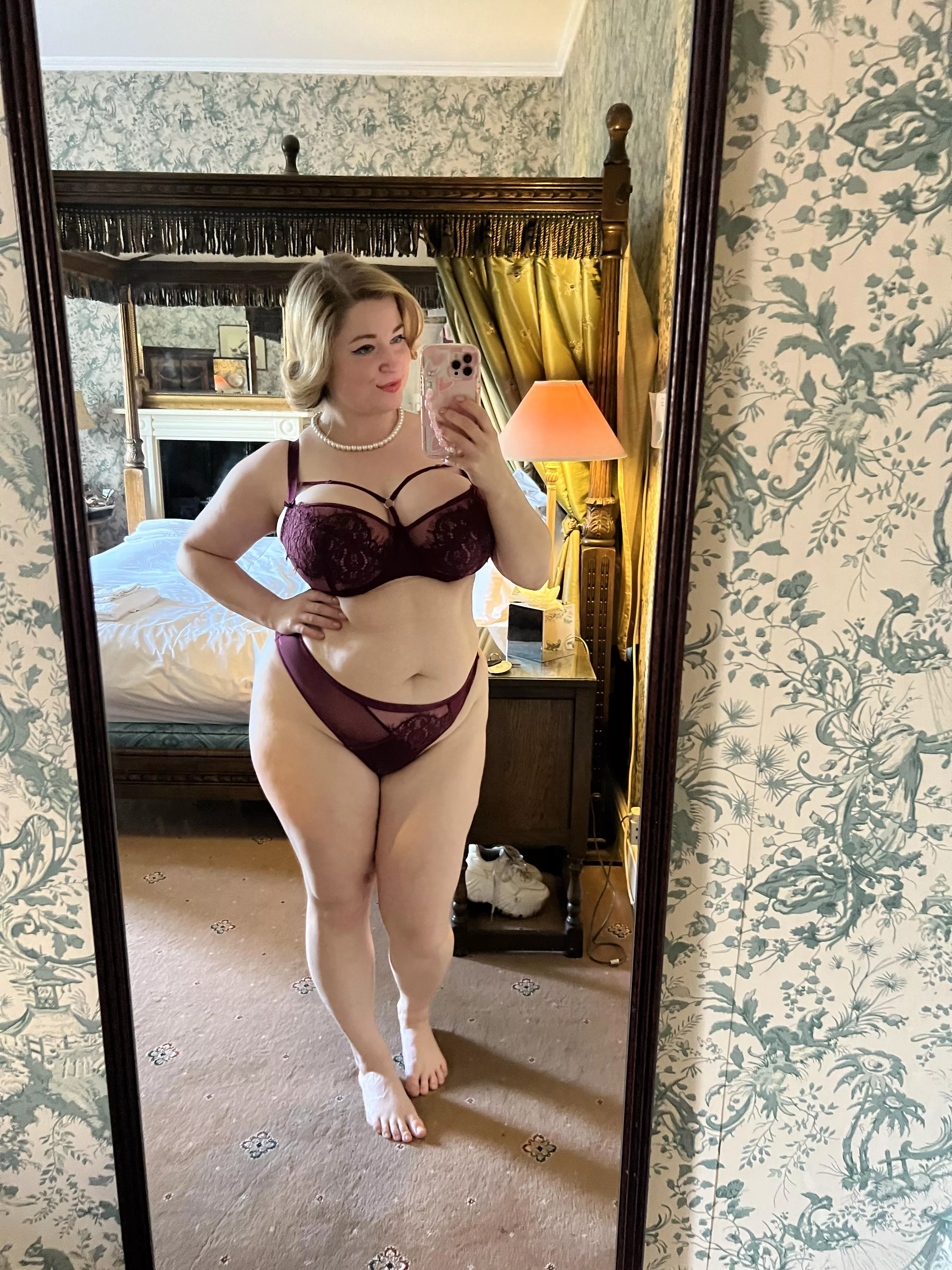 Will I be able to seduce an older man? posted by Appropriate_Ask5090