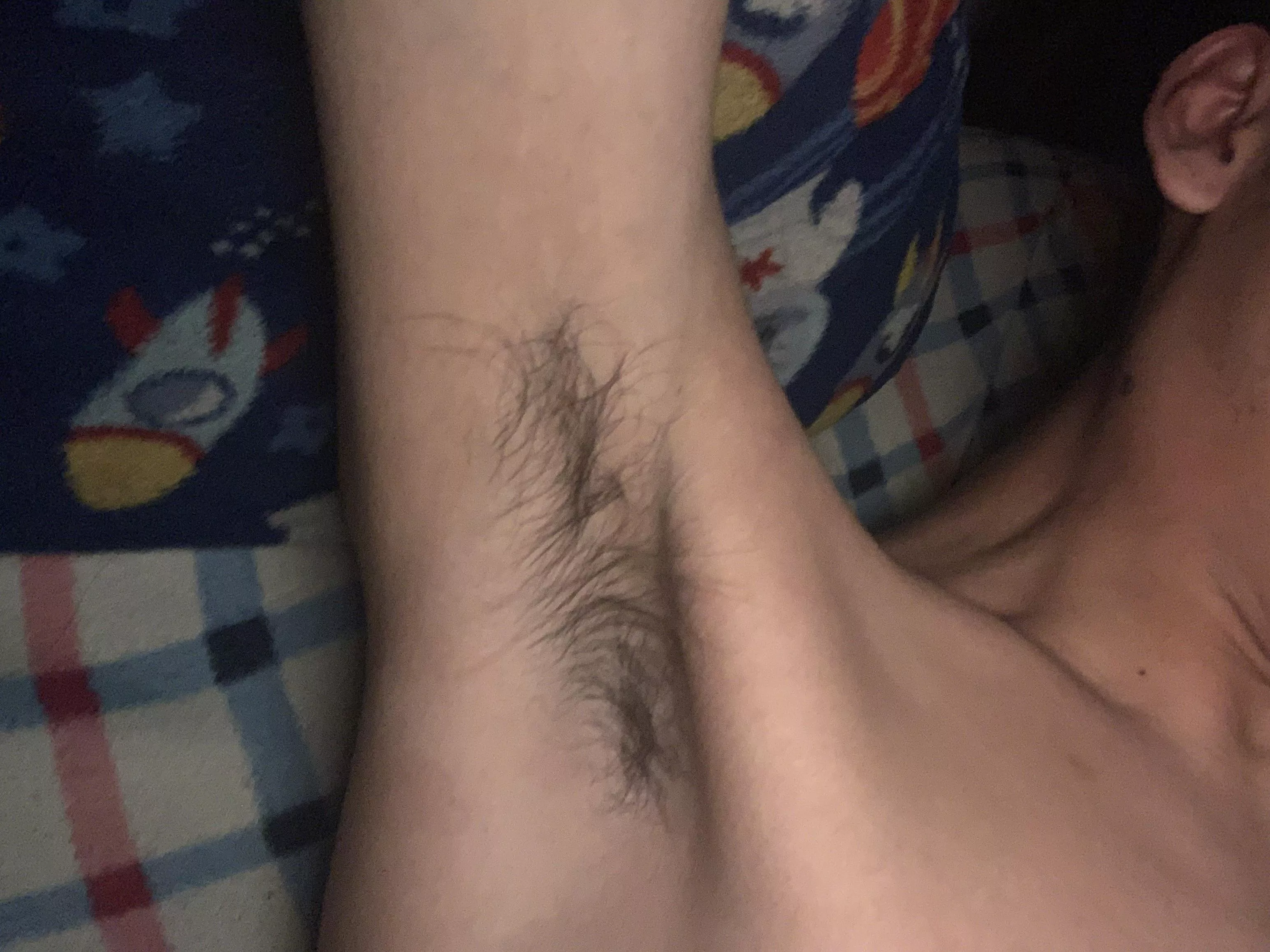 [18] Who wants to smell me?😏🥵😈 posted by kiriii_ku