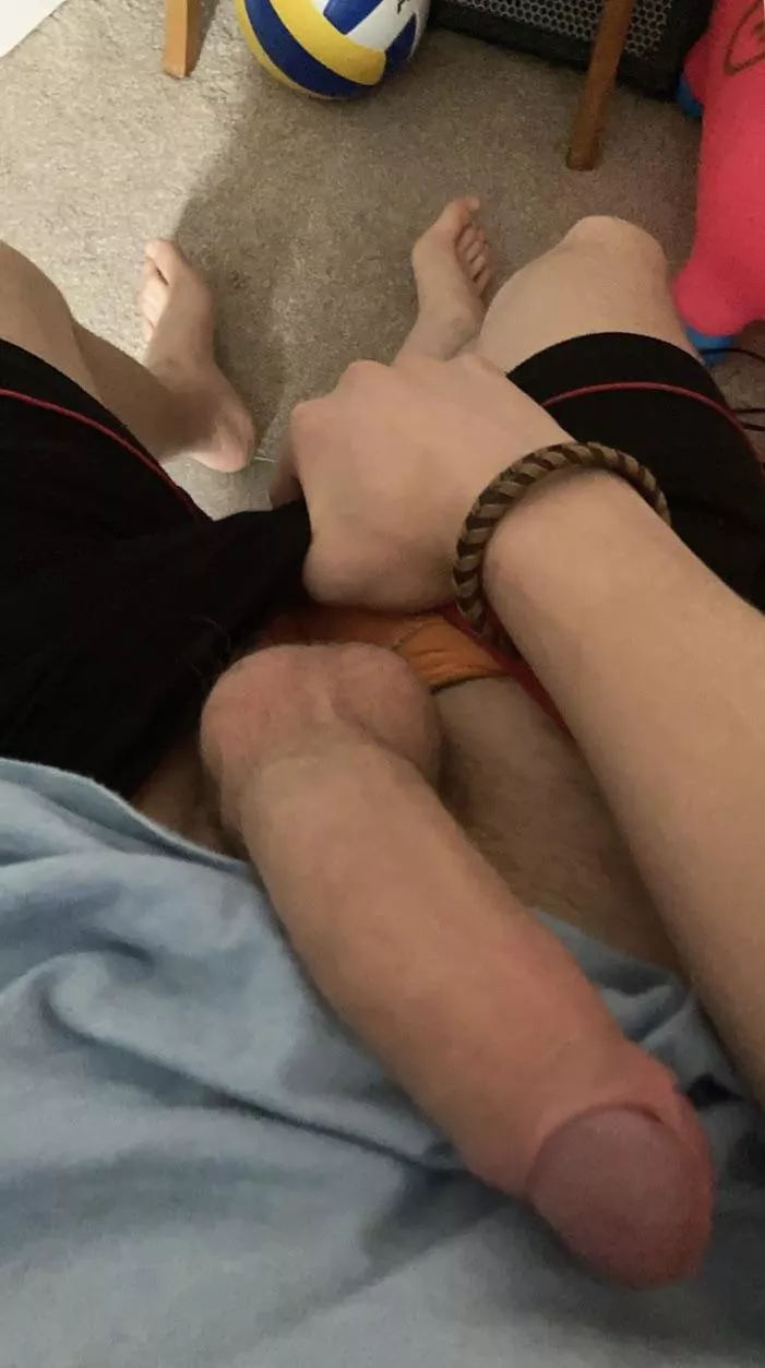 18yo virgin would anyone let me fuck them posted by hdkwjdjwjdjr