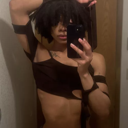 [19] by Forward_Row7547