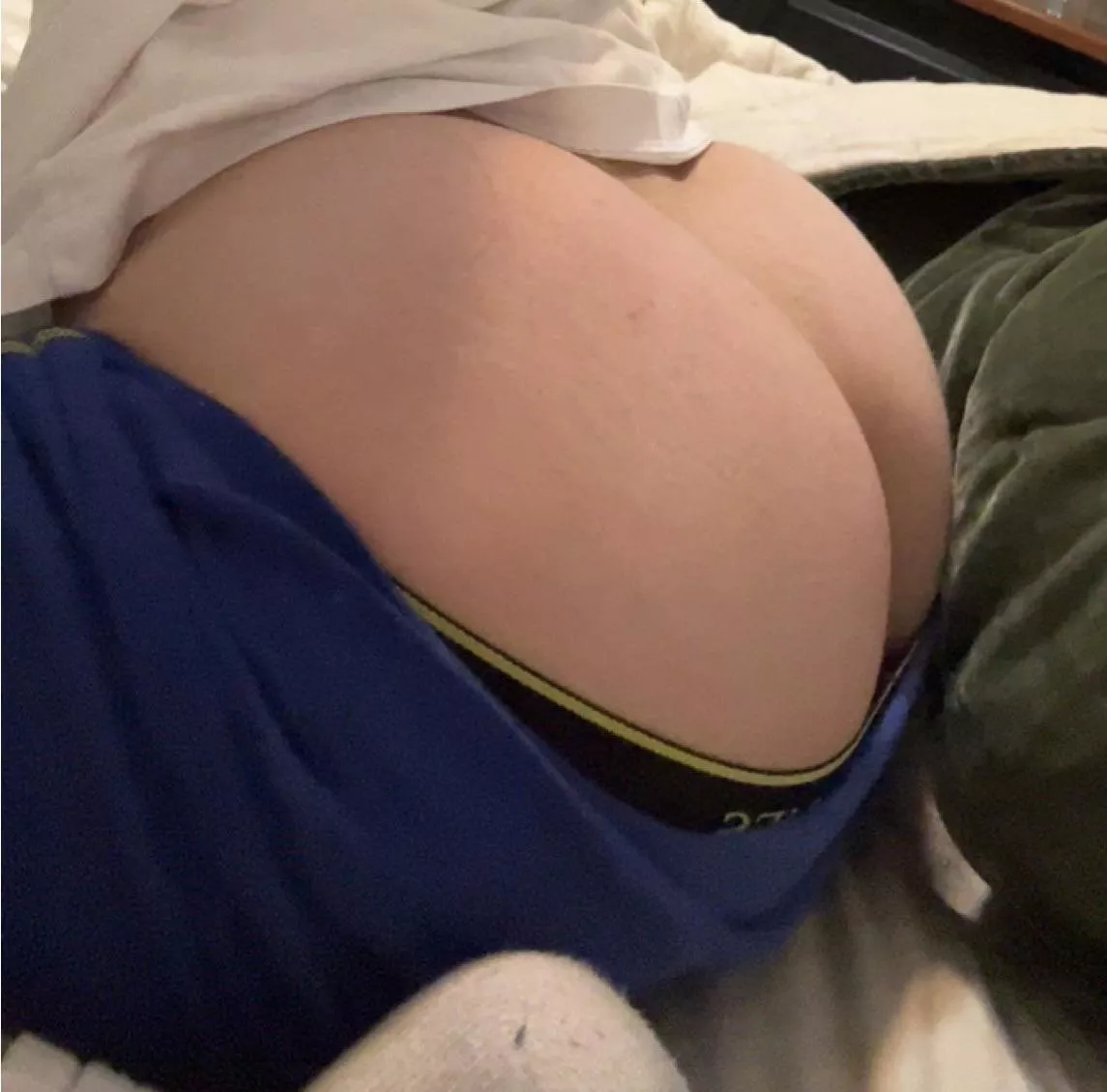 19 hmu if ur hot or bbc @jake_hoosier25 posted by jake_s9551