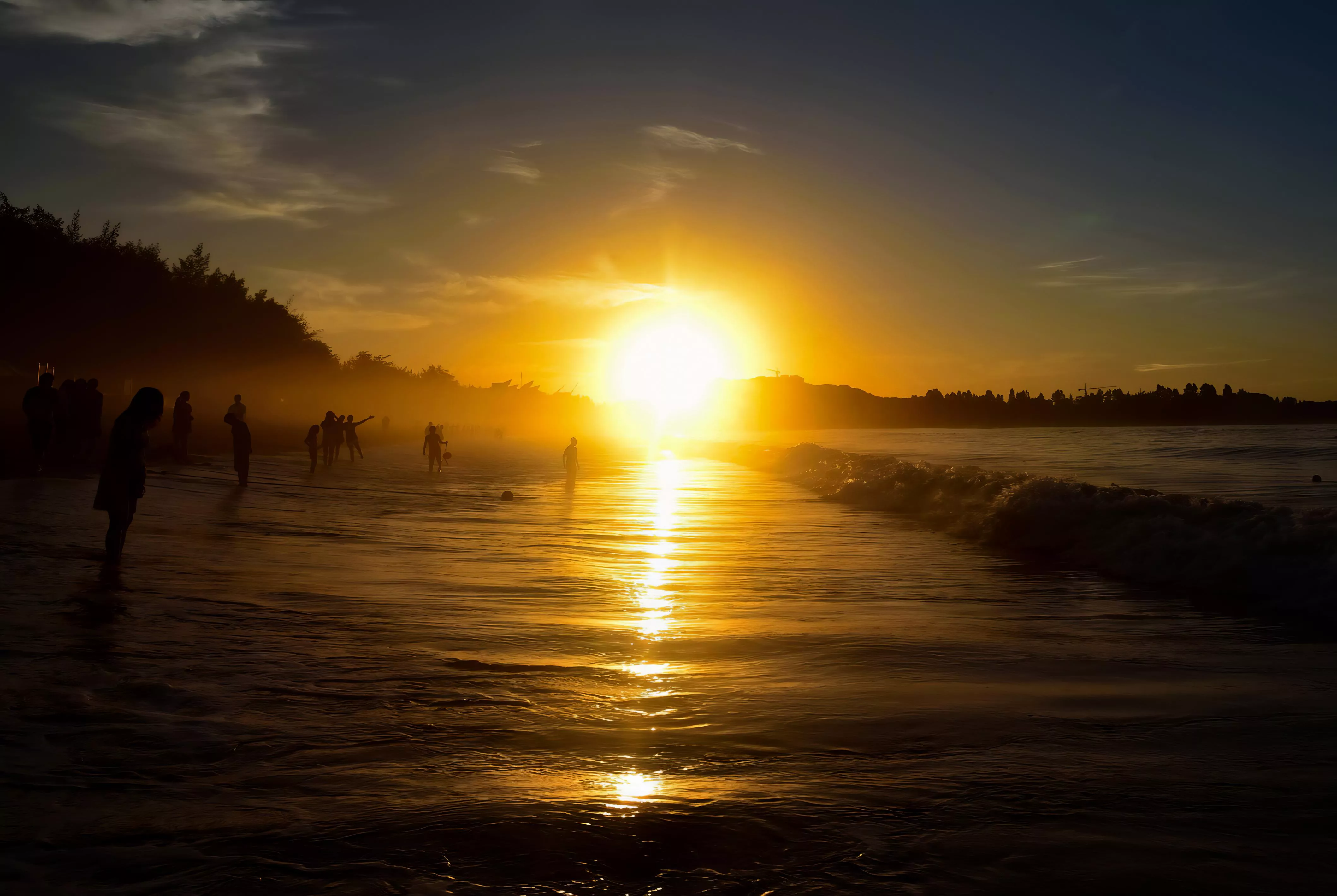A beach in Qingdao during sunset posted by kmc516128