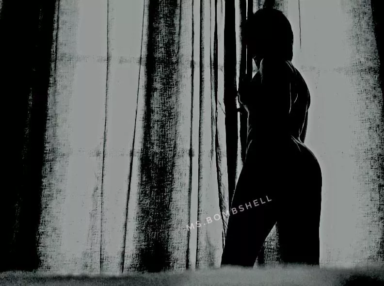 Are you a married man looking at my nudes? Just say Y or N posted by hugekisses4u