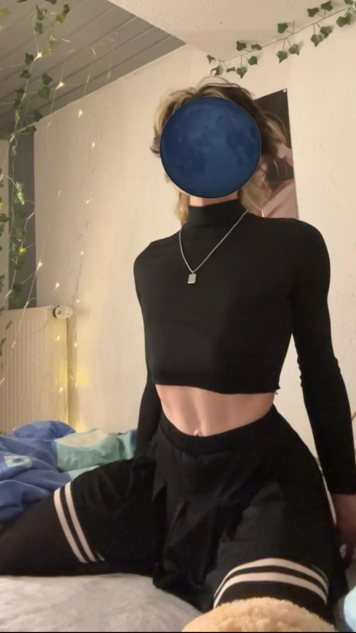 boyz when they get home >\\\< posted by Wild_Acanthisitta805