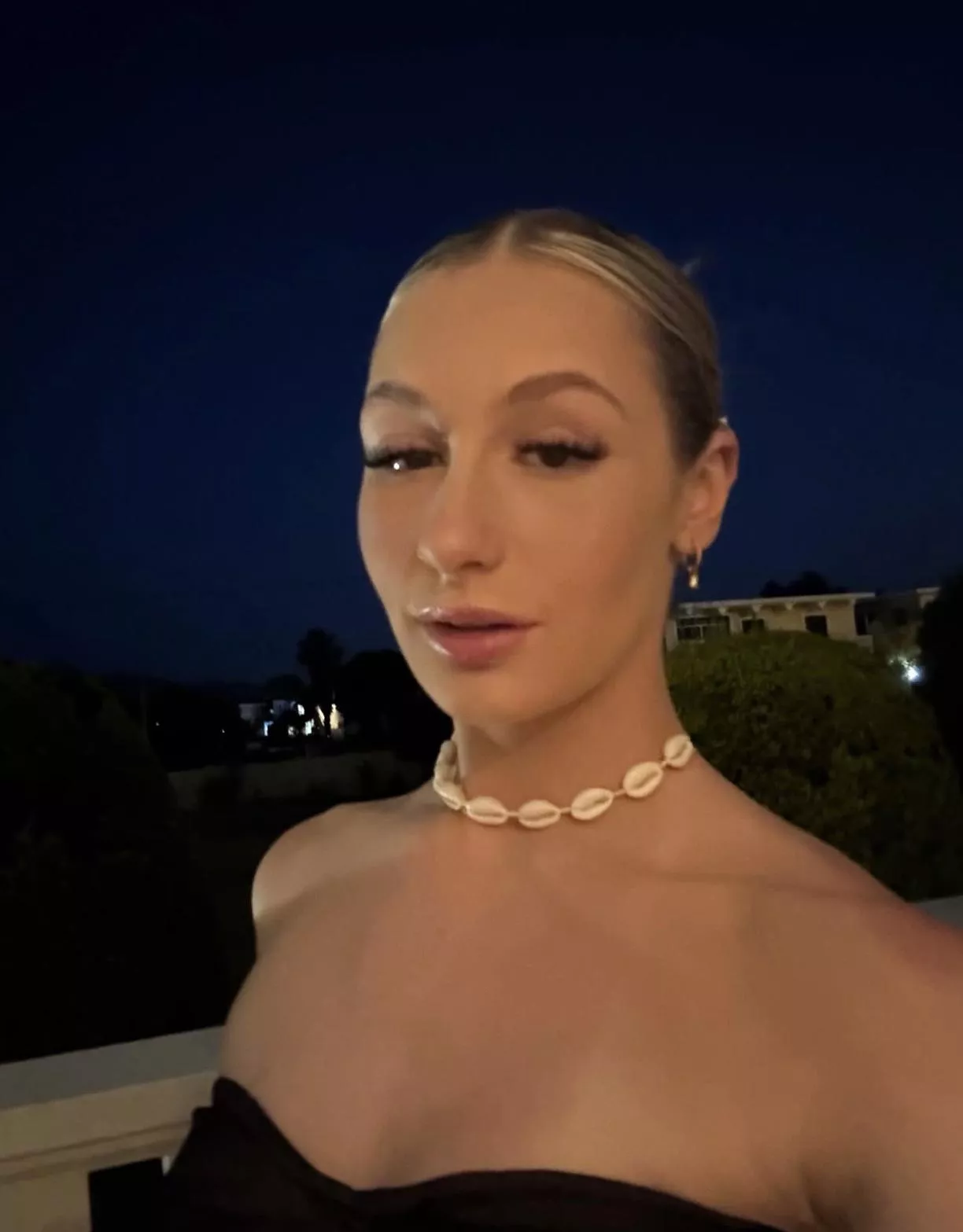 classy nights but no one to keep me safe posted by Charming-Fact-9794