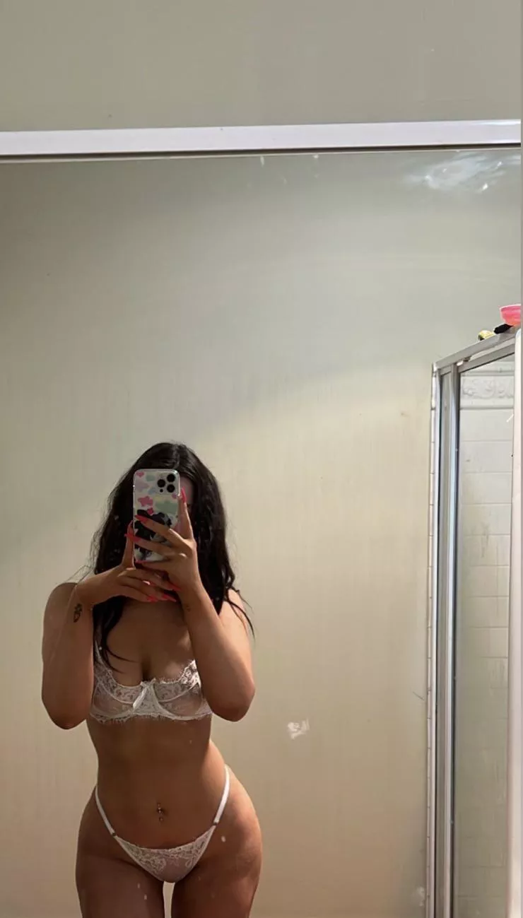 Come see what im really about babe im new posted by Whorelea34