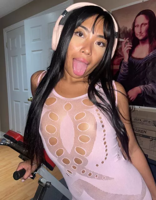 (f) teach me ur ways so i can be a better workout girl  by asiandolldesires