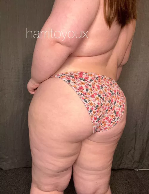 First word that comes to mind when you see my ass by harritoyou_x