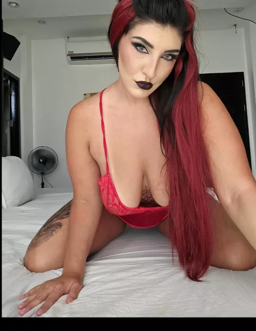 Gving you the nicest view in pleasure town by IcedMagma500