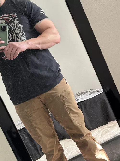 Hello by Bored_dragon18