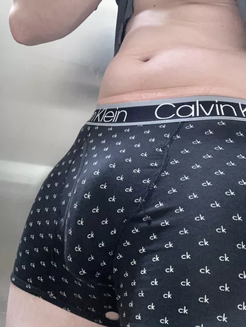 Horny at work, as usual by silverswagsurfer