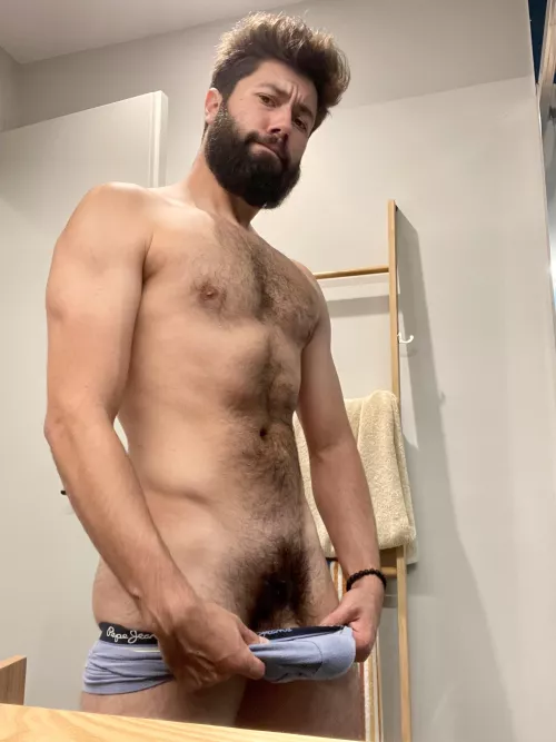 How’s the bush?⚡️ by AxlRagnarok