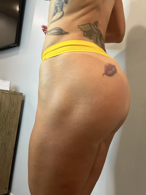 It’s round, it’s toned, it’s tanlined. What more could you want from me by fitnesswife1983