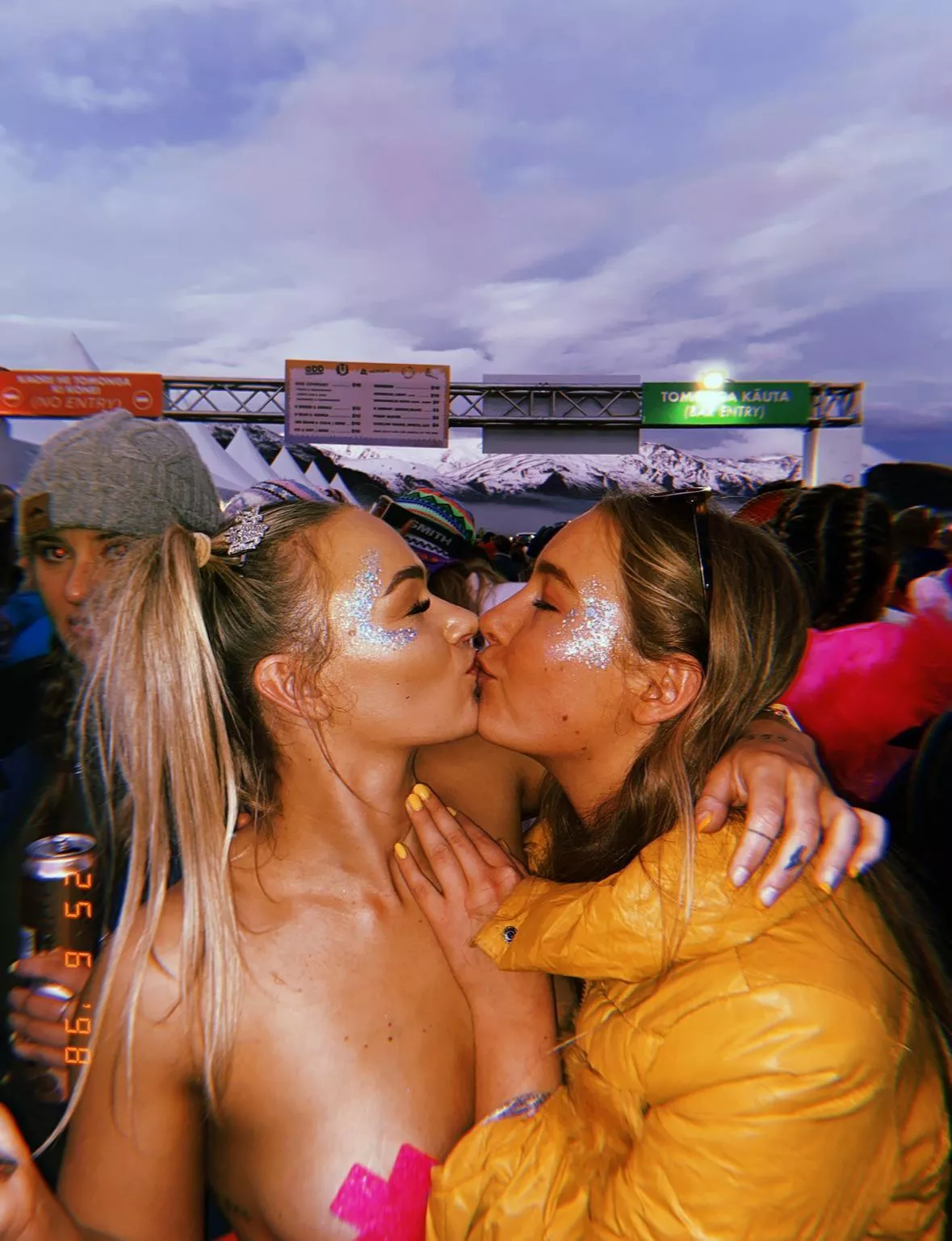 kissing on film posted by keeksuncensoreddd