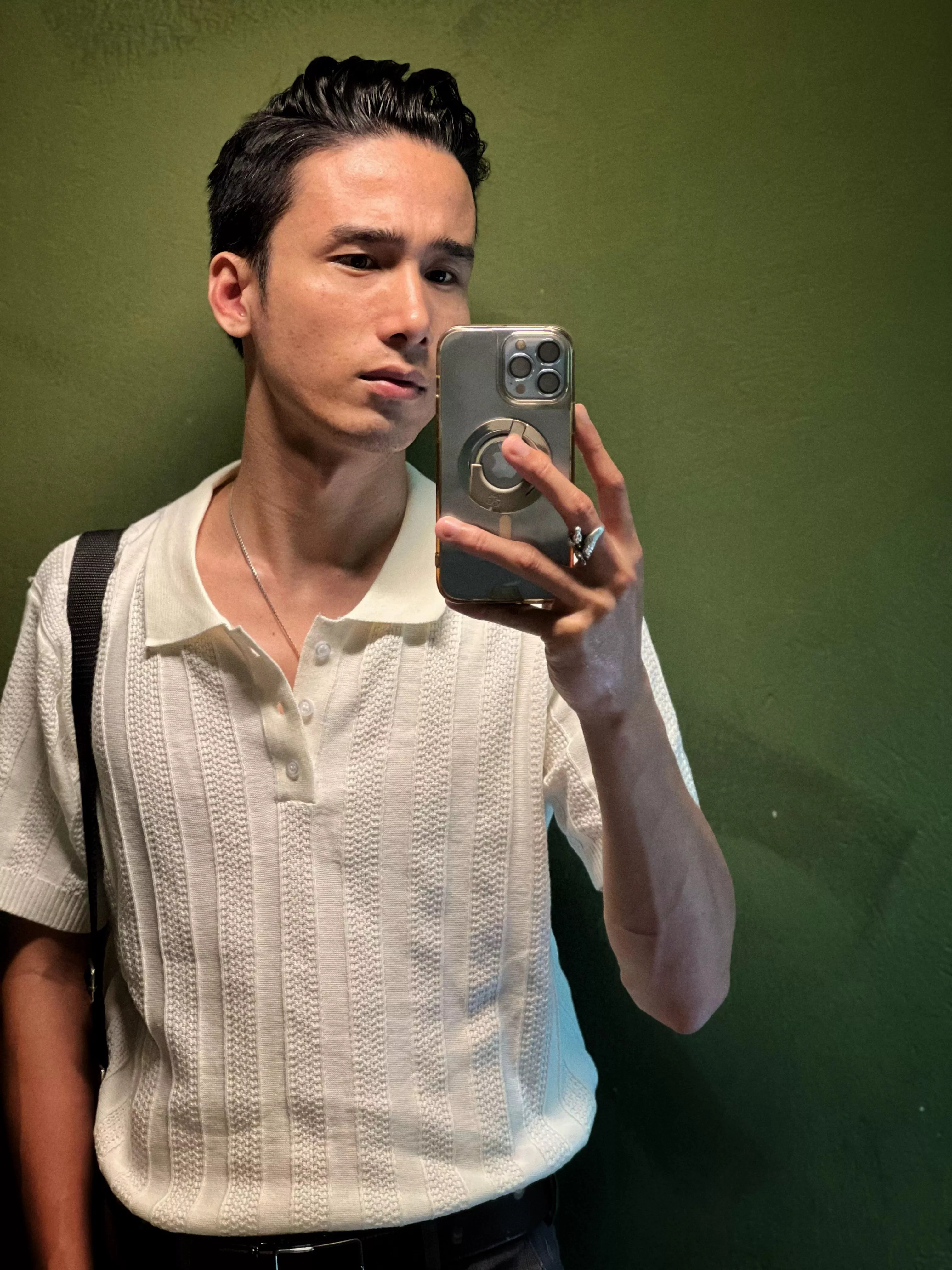 Love green background here ❤️ posted by Plane-Pianist