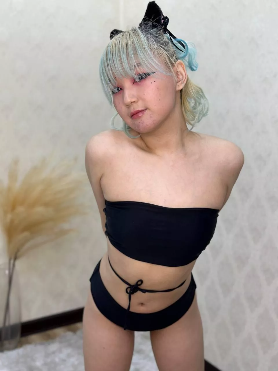 Master, am I your favorite kitty? posted by HotPetiteDream