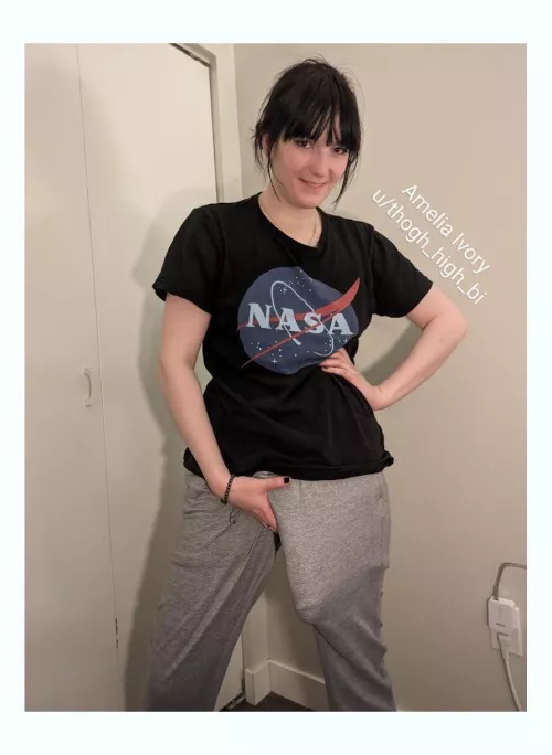 My cock is pretty trapped in these sweatoants. How would you convince me to take it out for you? by Still_Philosophy_41