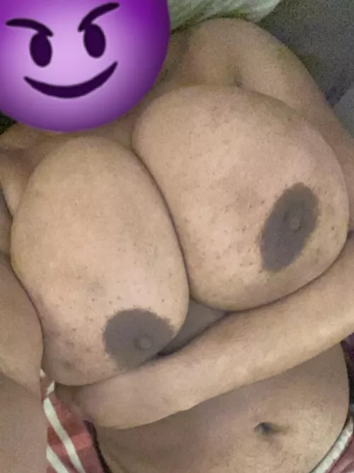 My fat ass n*gger jugs need to be smacked around by rosie_rose12