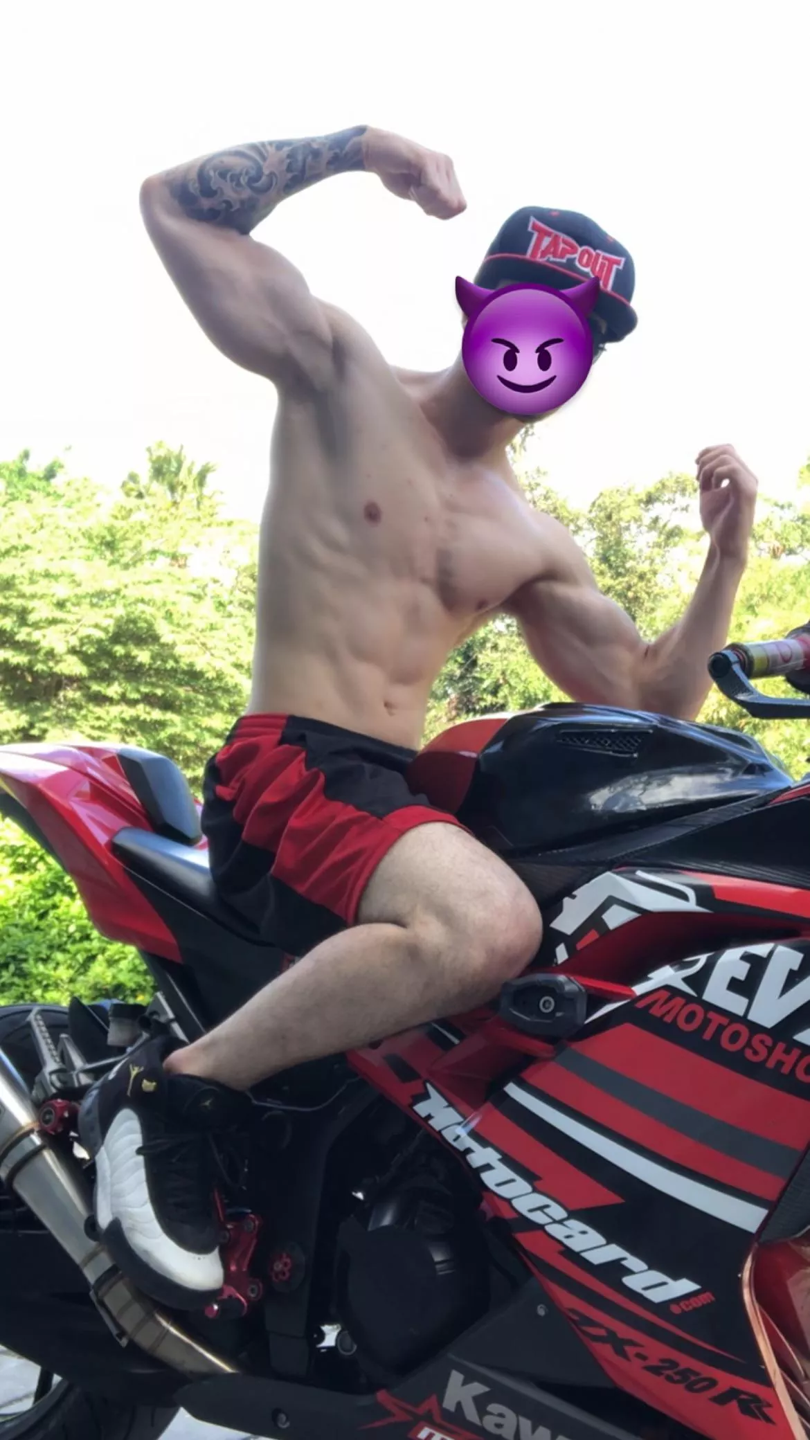 My forearms look cool here! But they’d look cooler manhandling a cutie 😈 posted by TheeGuyDerek