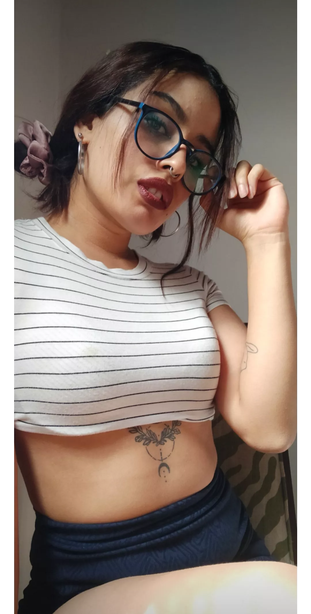 Need a secretary? 🤭 Link below  posted by Sweet_lisa__