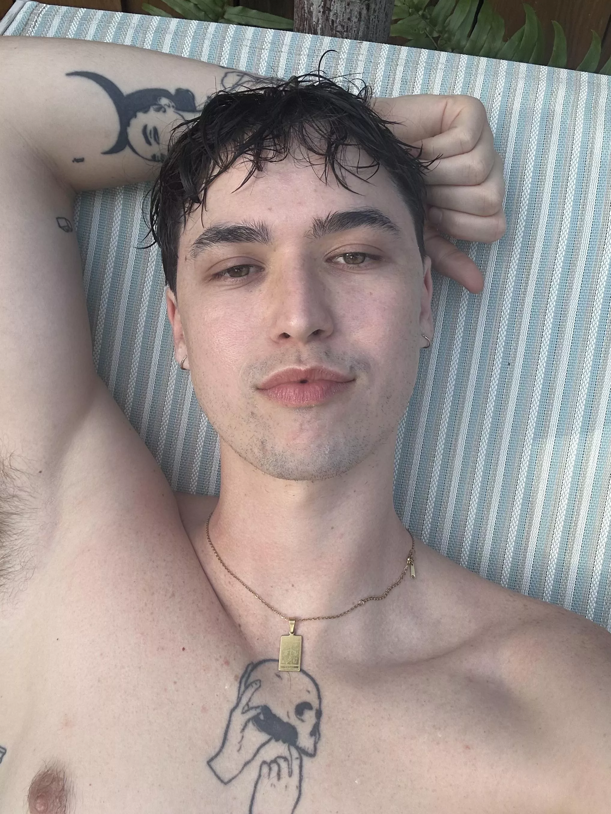 needed a vacation 🌴 posted by sacred-sword