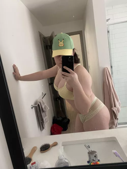 New to posting, thoughts?? by ImJustANobodyPotato