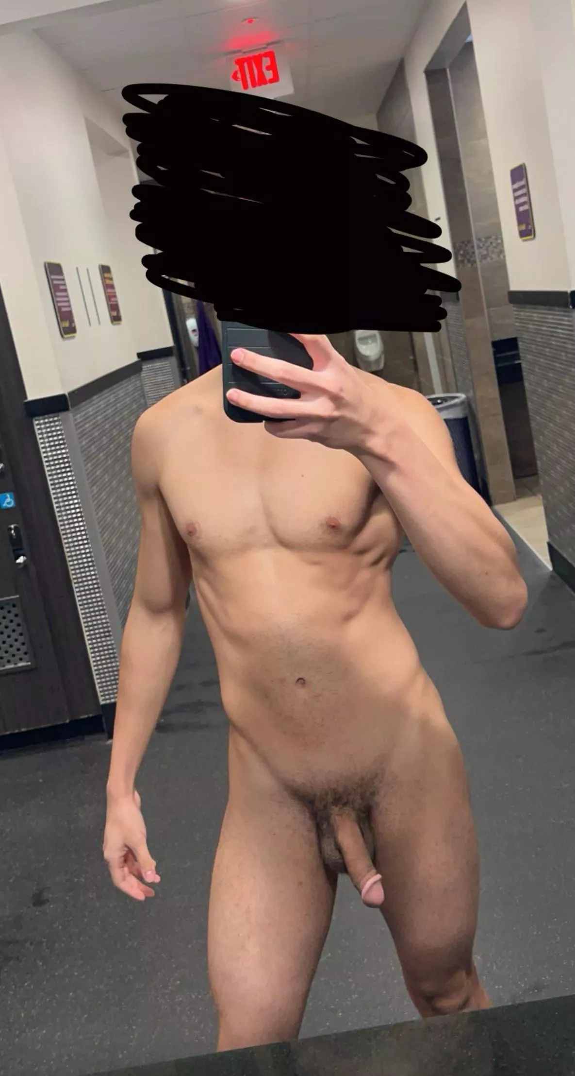 One of u wanna make me hard 😈🫣😜 posted by super-mike12