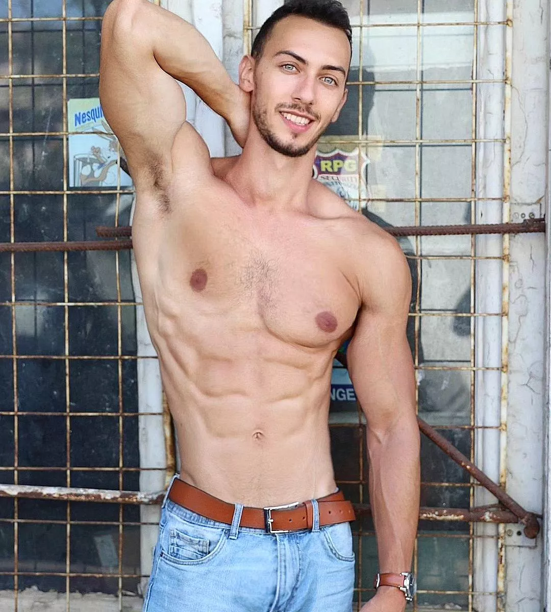 Pits, Smile or Muscles? posted by FitManDan1