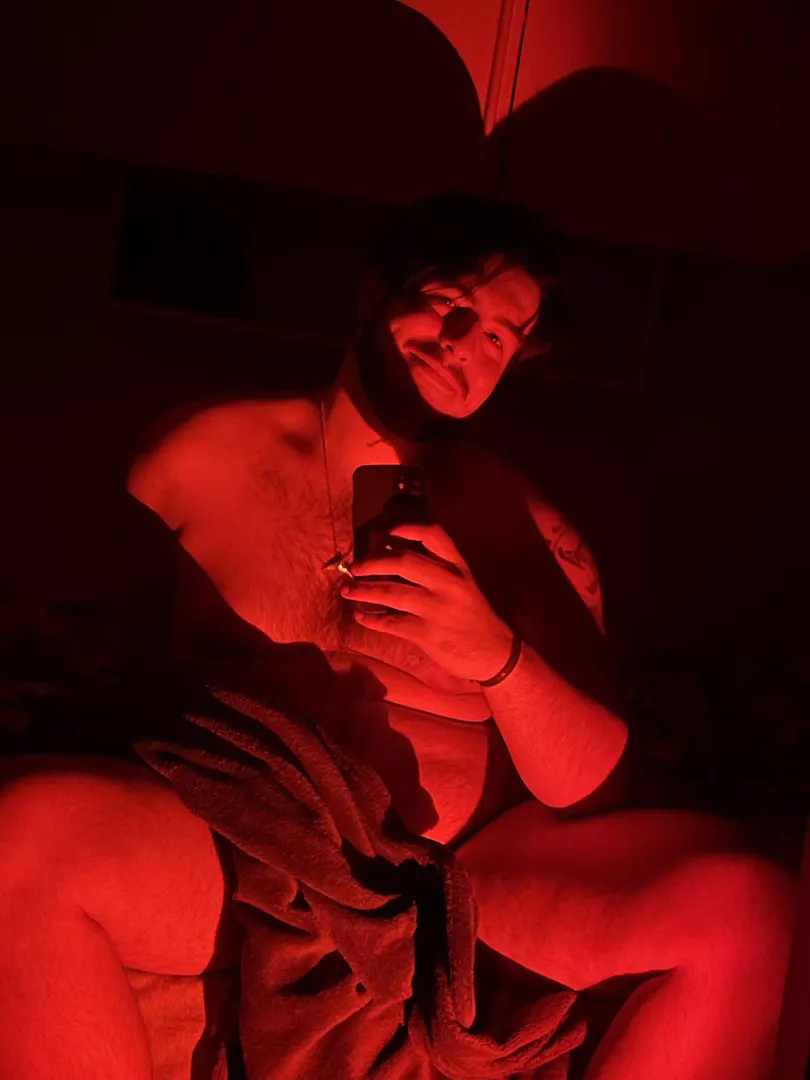 Red light pair right with our sexy bodies, my fellow bears by Ydor-pa