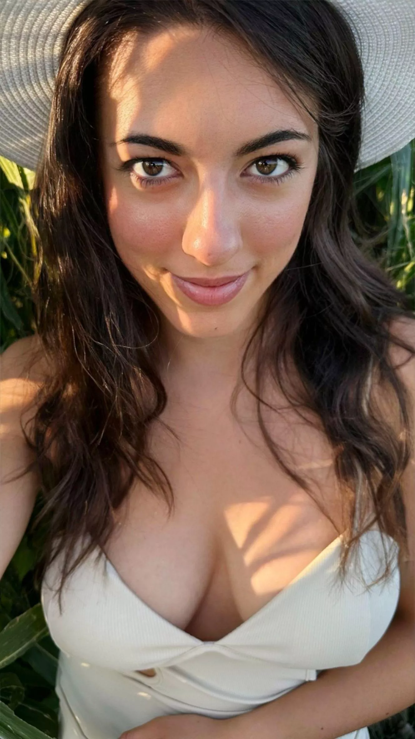 Sexy but not vulgar, I tease with class! [F19] posted by social_disposed